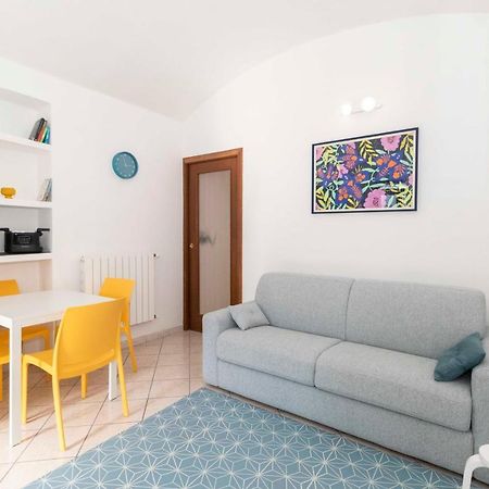 Apartmán Colourful Flat San Donato Turín Exteriér fotografie
