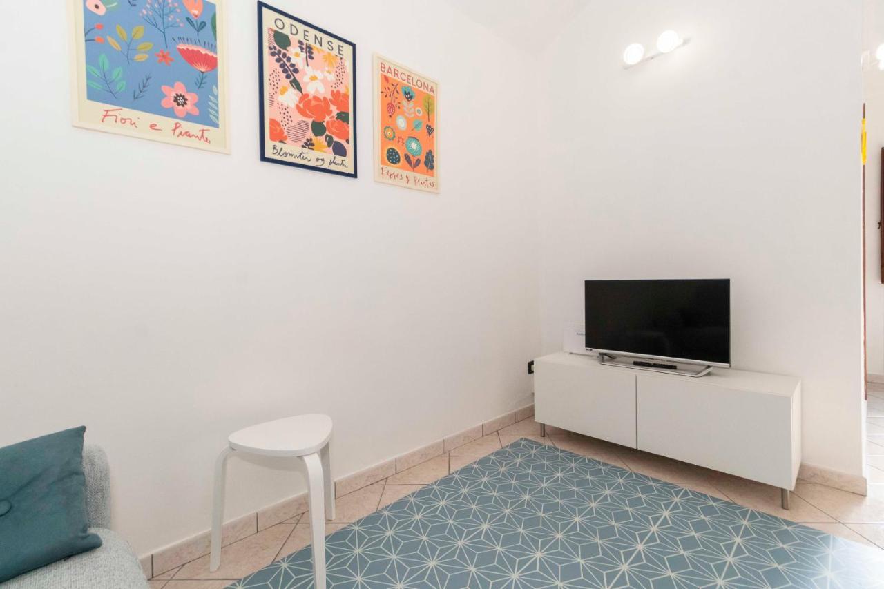 Apartmán Colourful Flat San Donato Turín Exteriér fotografie